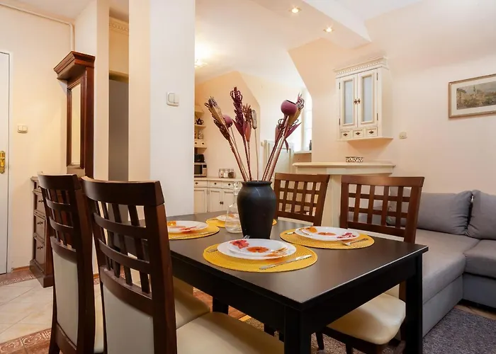 Apartments Warsaw Swietojanska By Noclegi Renters
