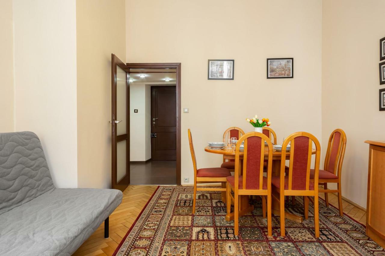 Swietojanska By Renters Apartment Warsaw